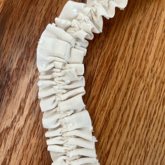 Ruffled mask holder / lanyard - Picture 3 of 5